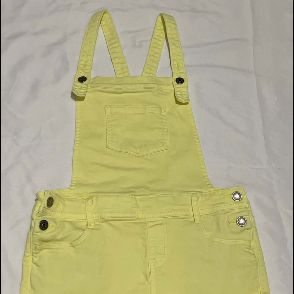 Girls’ Yellow Shorts Denim Overalls Cat & Jack sz. L 10-12 (New- no tags)
